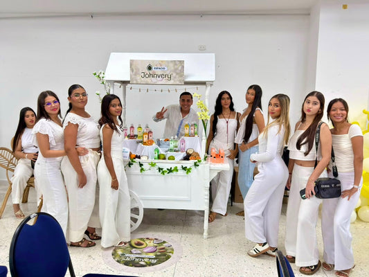 Johnvery deslumbró en el VI Simposio de Salud y Estética Integrativa con una experiencia que se siente en la piel